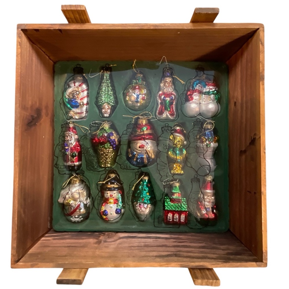 Thomas Pacconi 30 Christmas Ornaments Hand Blown Glass